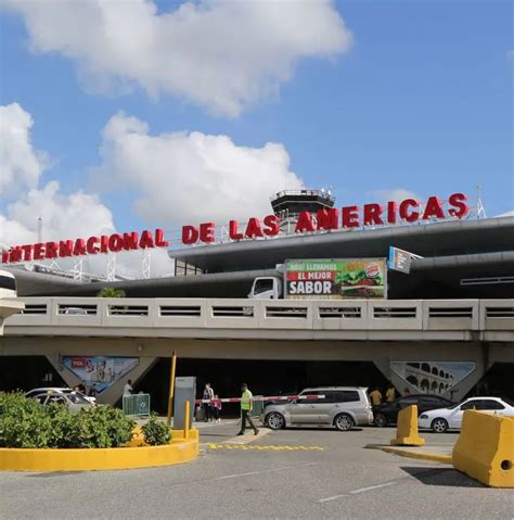 Flights to santo domingo airport  The average cost of a taxi from the airport to the downtown area is around $30 while taking one of the
